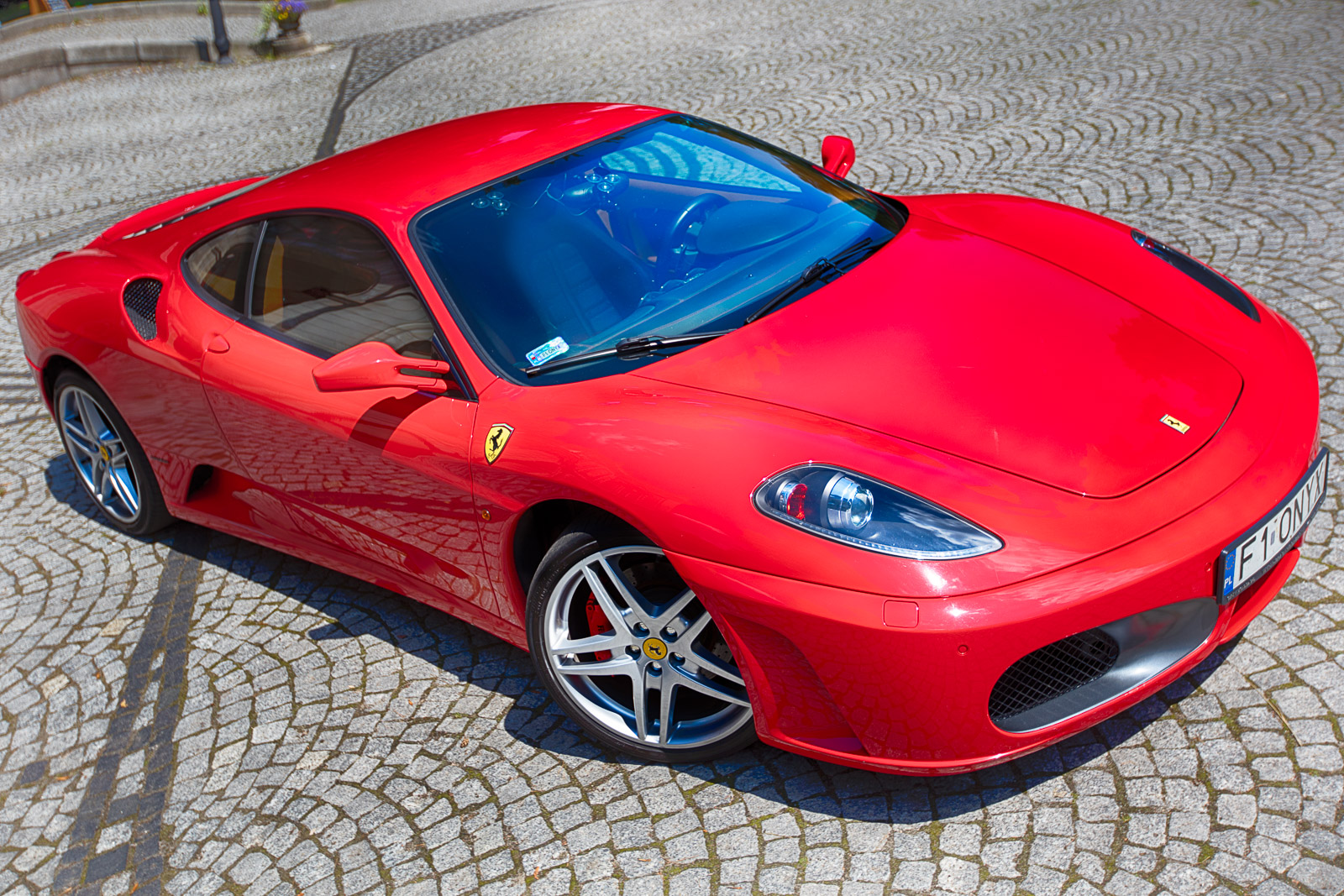 F430 8932